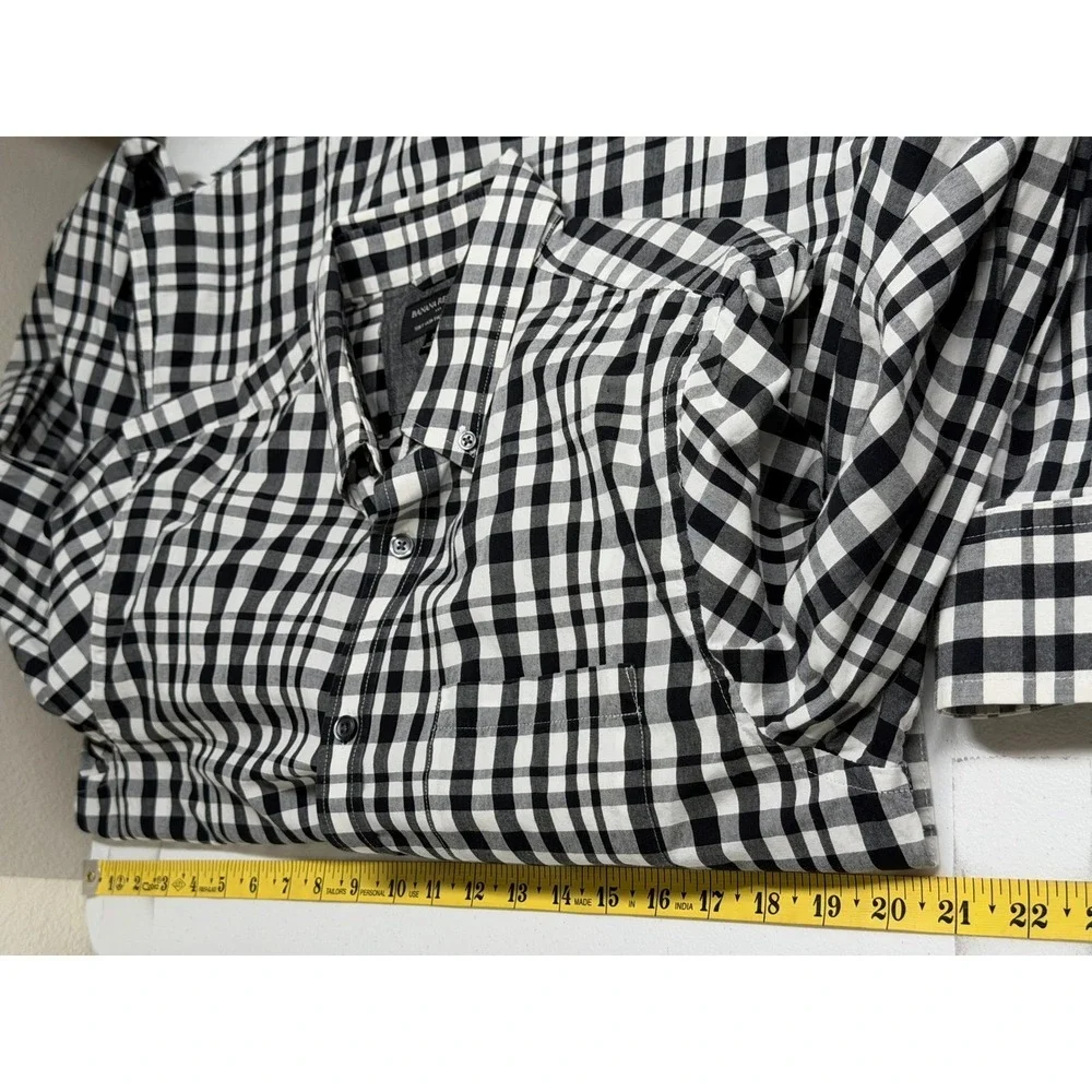 Banana Republic Shirt Mens Medium Black Soft Wash Tailored Slim Fit Plaid Preppy